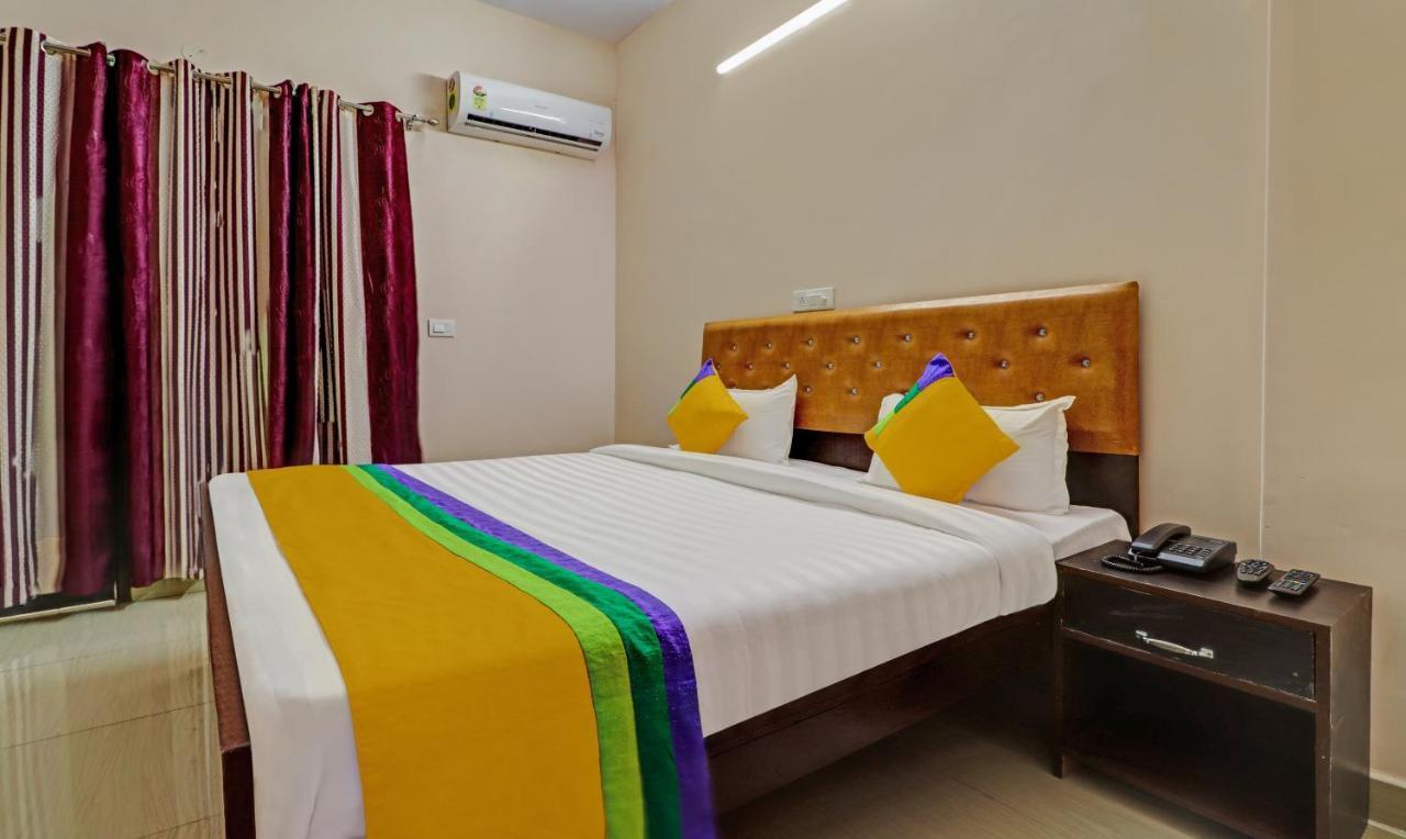 Itsy By Treebo - Divine Inn Chandīgarh Zewnętrze zdjęcie